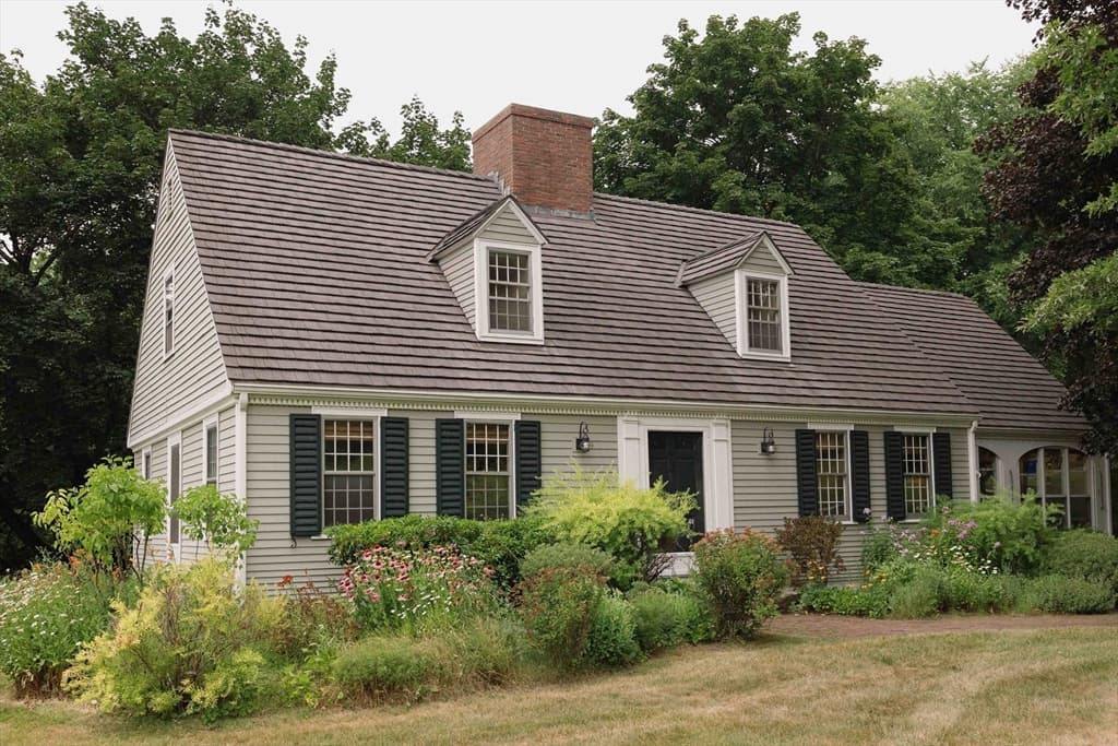 636 Bernardston Rd, Greenfield MA 01301
