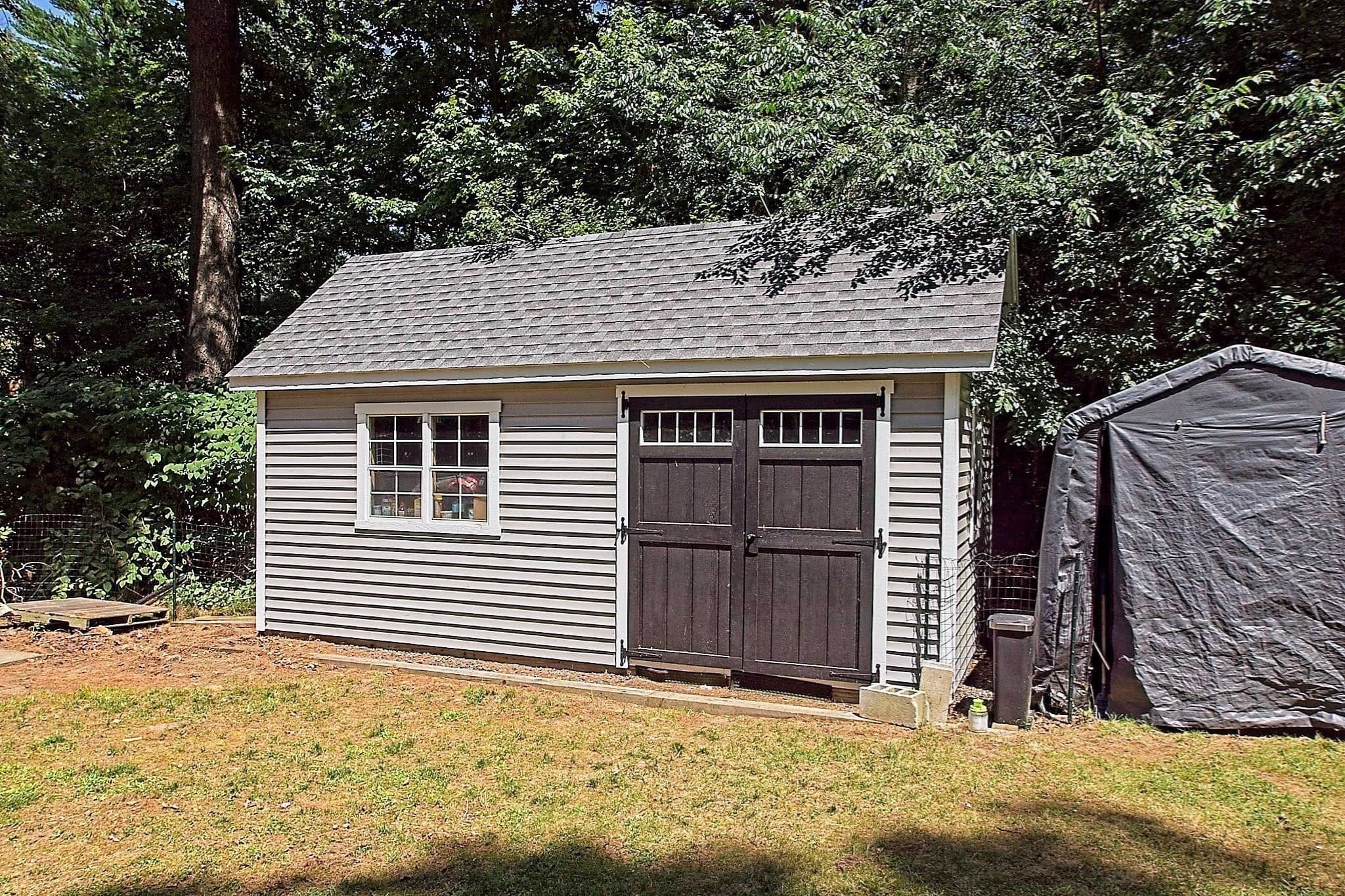 Single Family Residence at 600 Forest St, Bridgewater MA 02324, photo 3 of 38