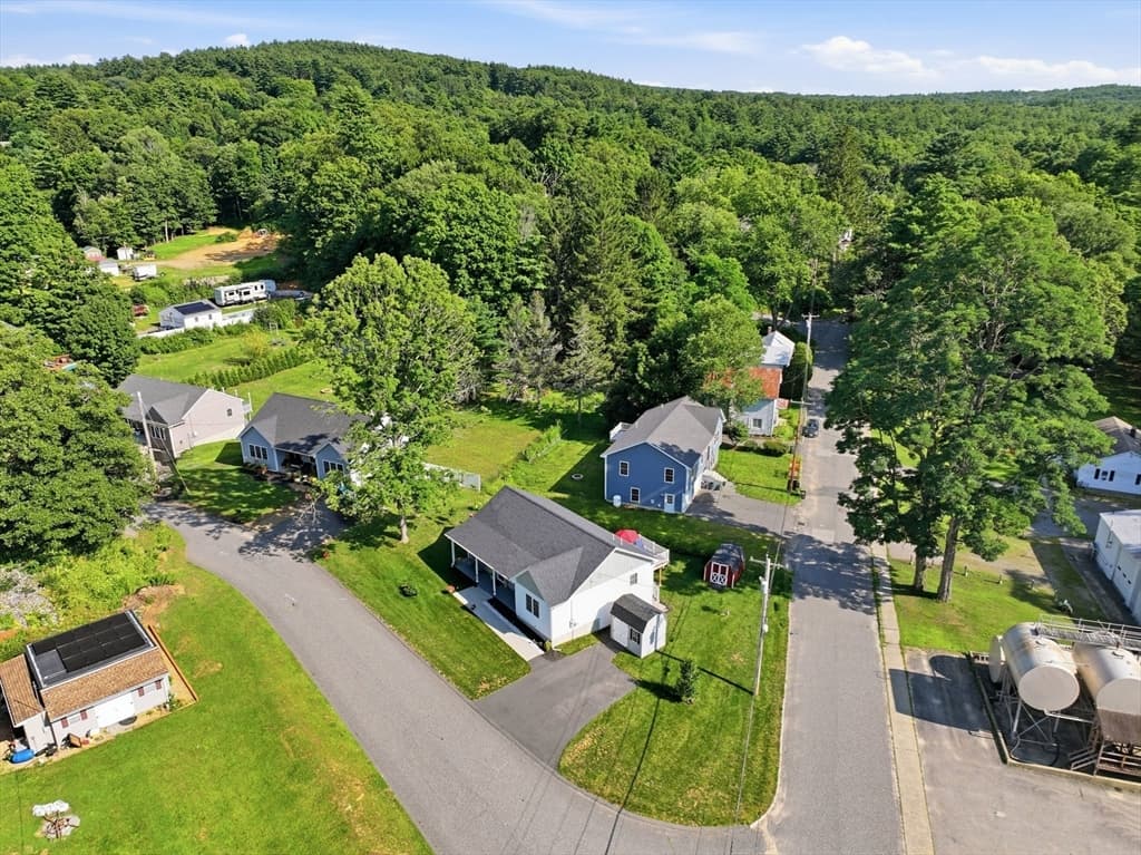 32 Nelson St, Warren MA 01083 photo 2