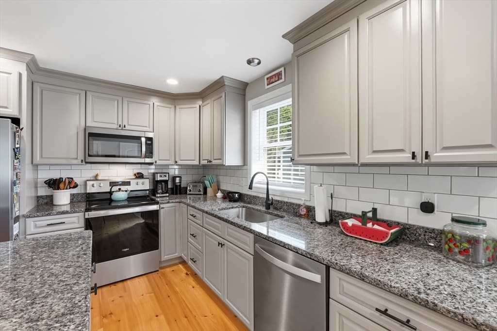32 Nelson St, Warren MA 01083 photo 6