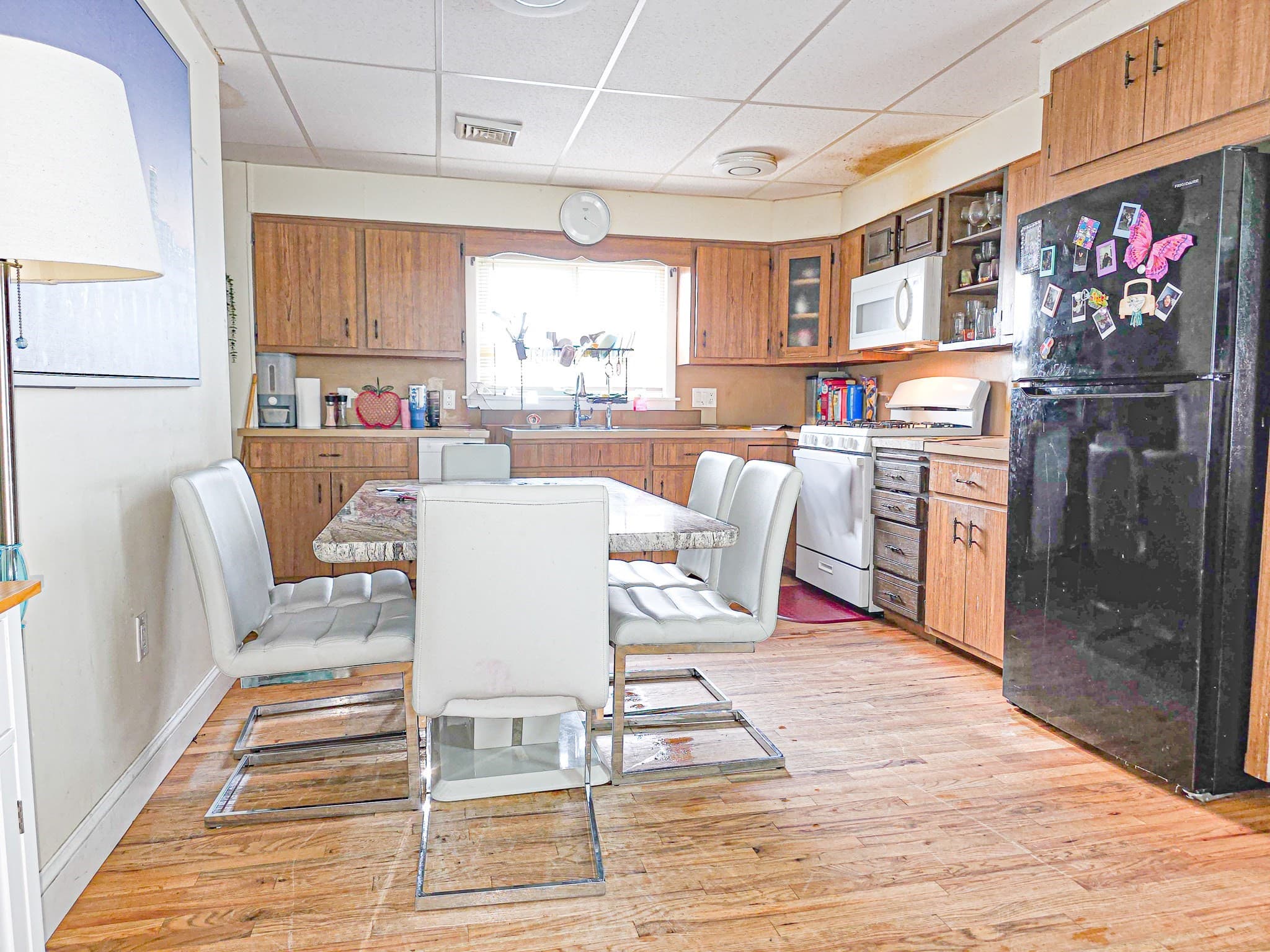 5-9 Family at 213-215 Burrill St, Swampscott MA 01907, photo 7 of 13