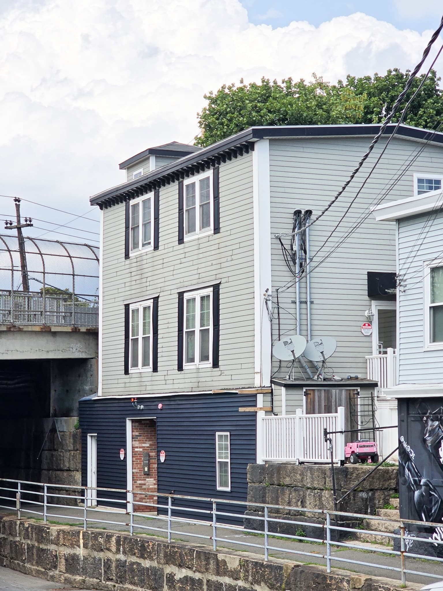 213-215 Burrill St, Swampscott MA 01907