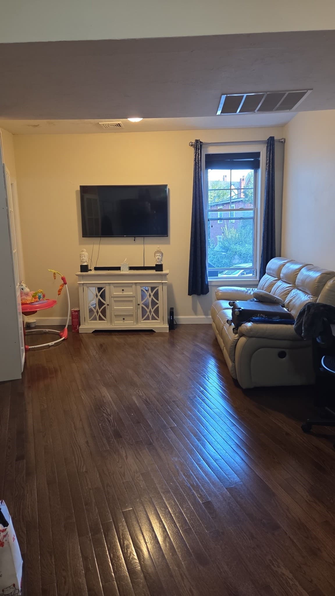 5-9 Family at 213-215 Burrill St, Swampscott MA 01907, photo 11 of 13
