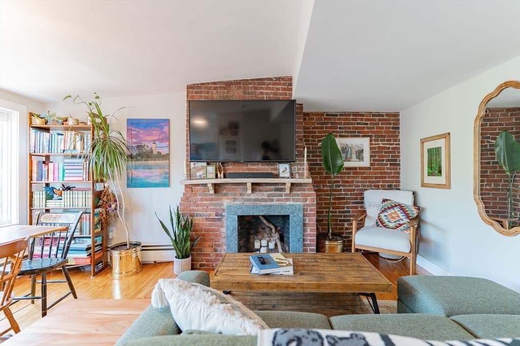 21 Harvard St # 4, Boston MA 02129 photo 10