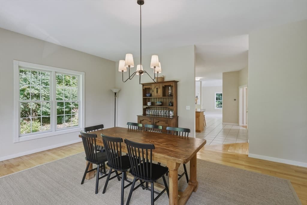 160 E Leverett Rd, Amherst MA 01002 photo 6