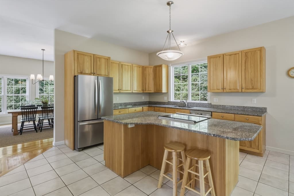 160 E Leverett Rd, Amherst MA 01002 photo 8