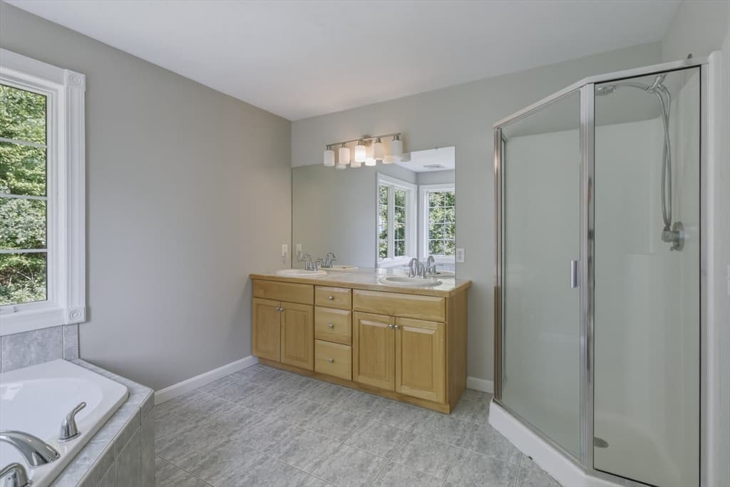 160 E Leverett Rd, Amherst MA 01002 photo 25