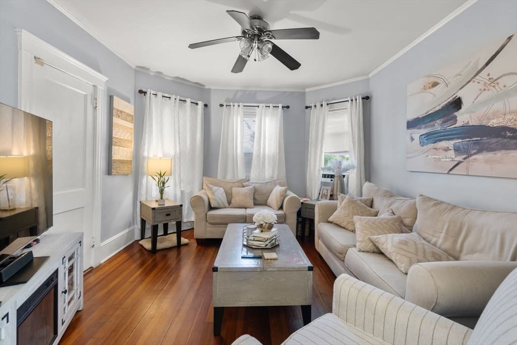 9 Aldwin Rd # 1, Boston MA 02131 photo 2