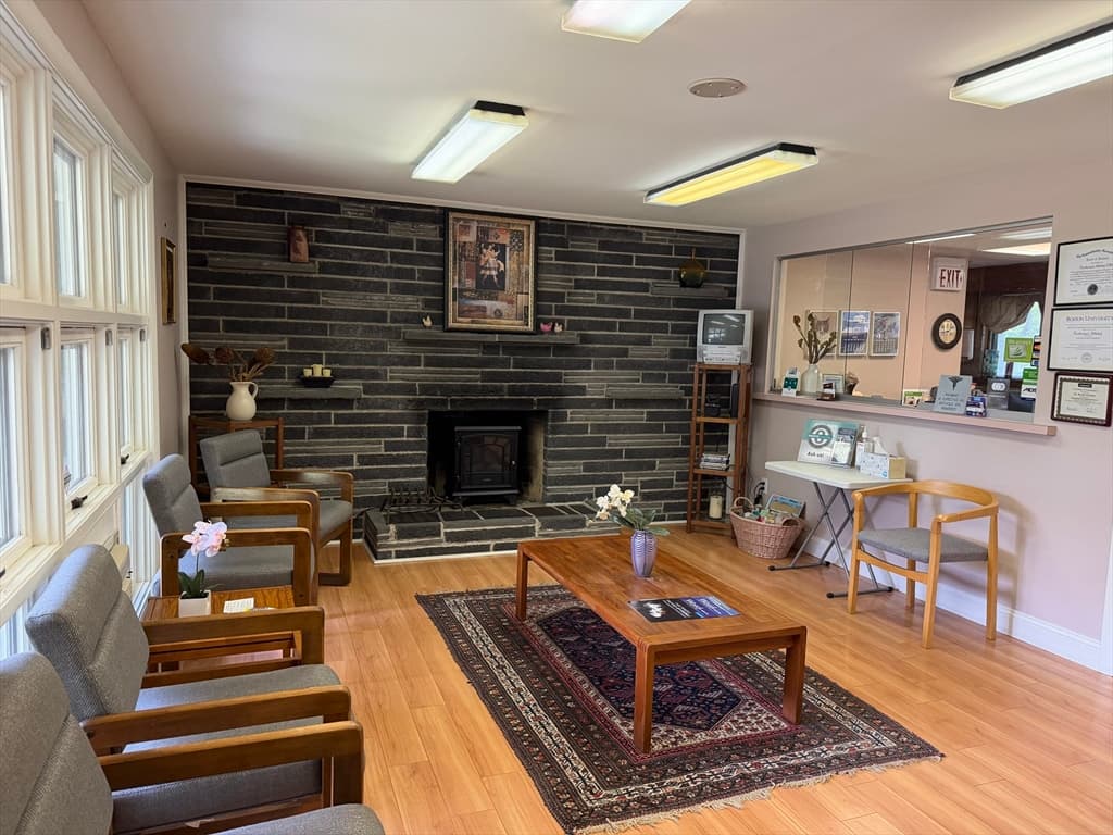 510 Thacher St, Attleboro MA 02703 photo 9