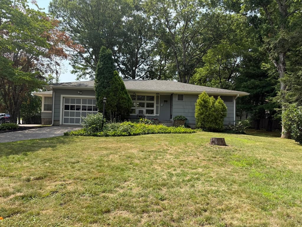 510 Thacher St, Attleboro MA 02703 photo 4