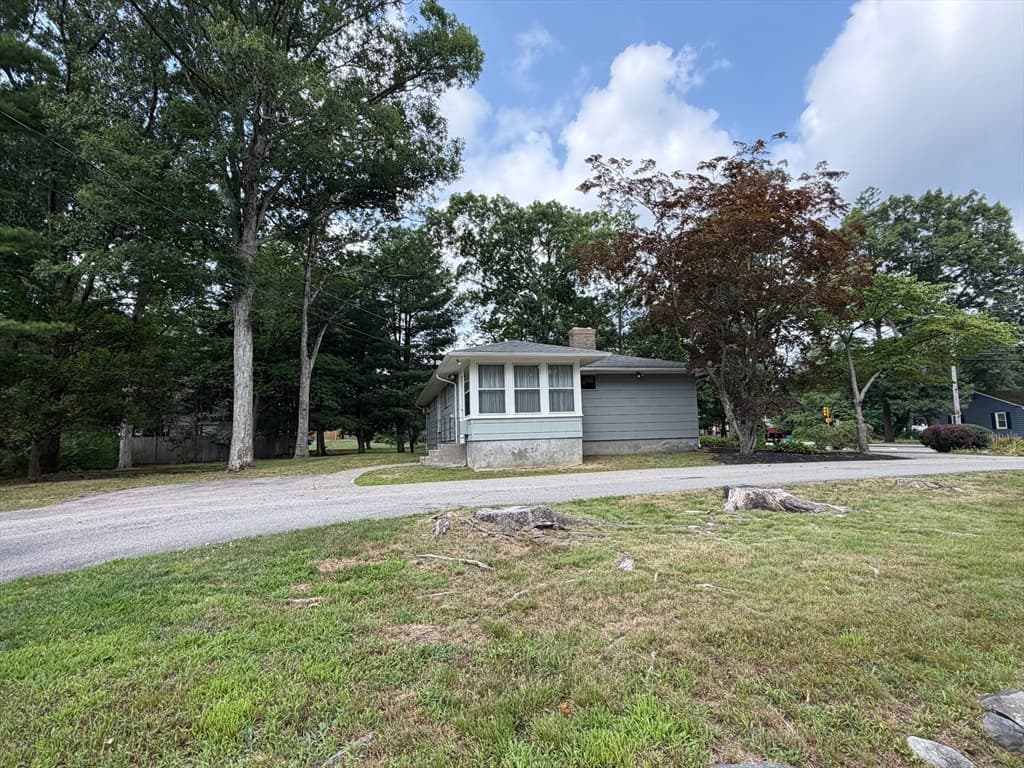 510 Thacher St, Attleboro MA 02703 photo 8