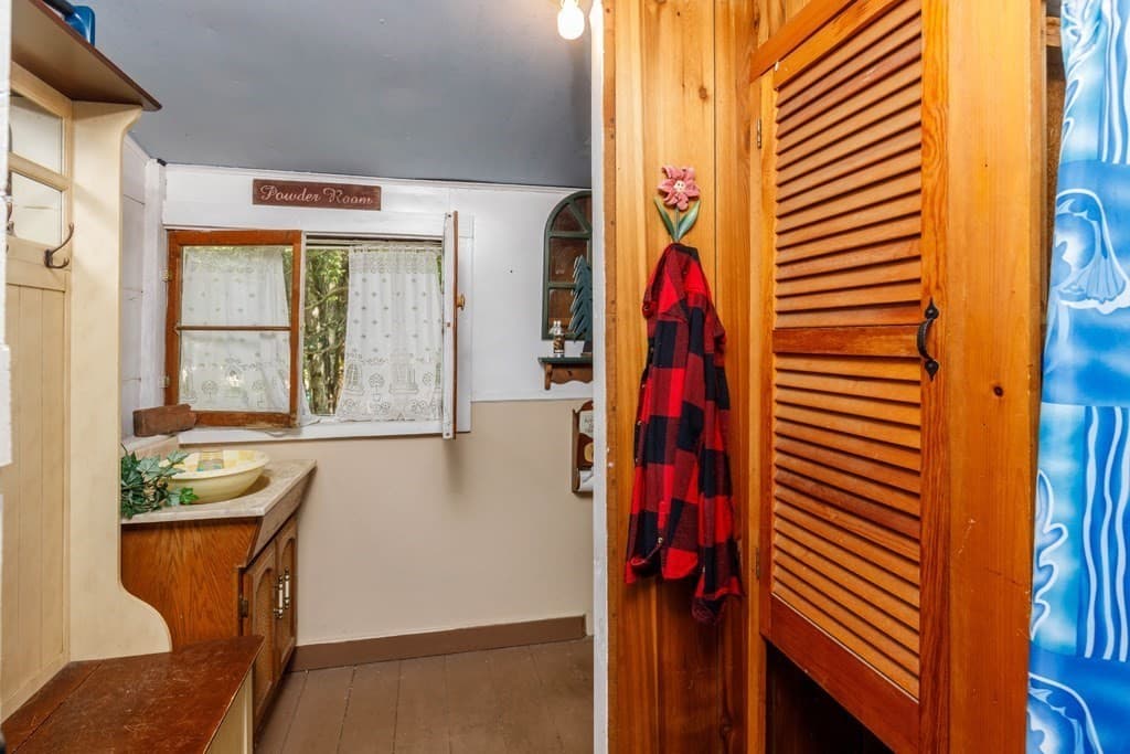 Single Family Residence at 12 King Road, Phillipston MA 01331, photo 11 of 22
