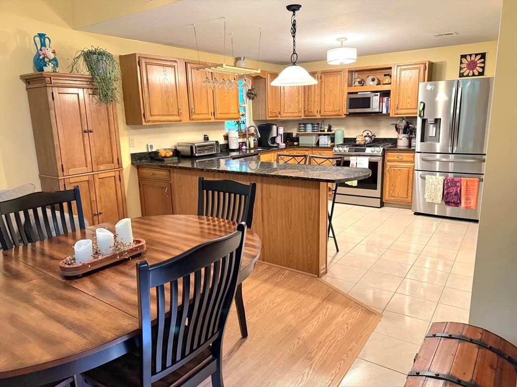 401 Ridgefield Cir # 401D, Clinton MA 01510 photo 10