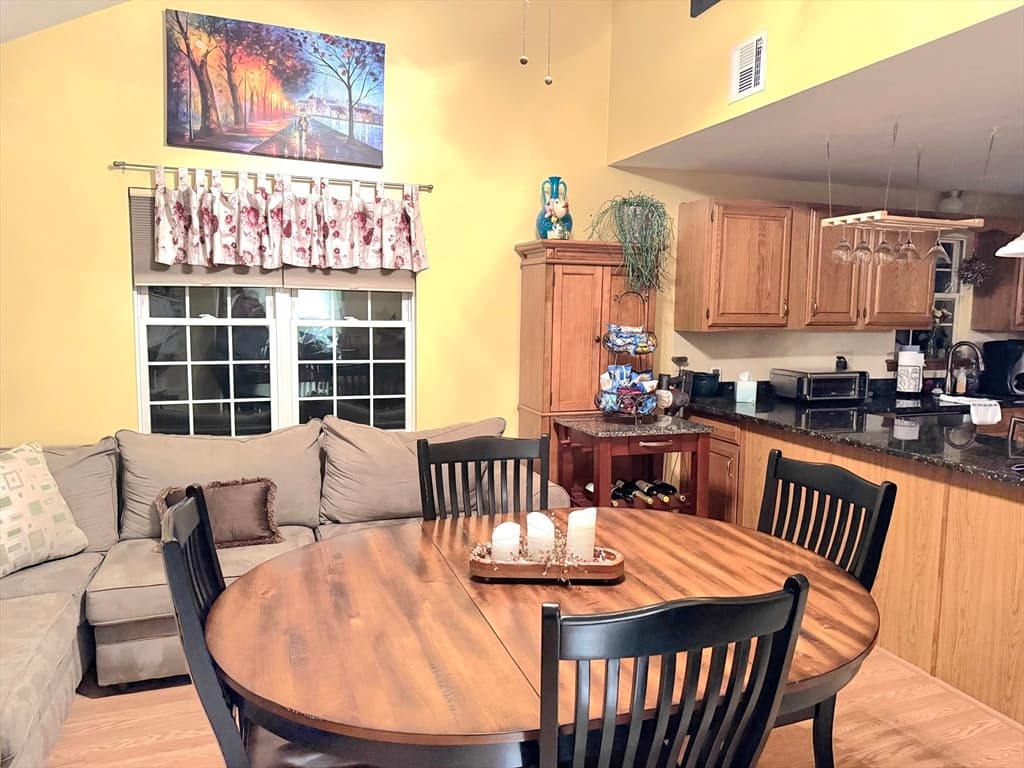 401 Ridgefield Cir # 401D, Clinton MA 01510 photo 14