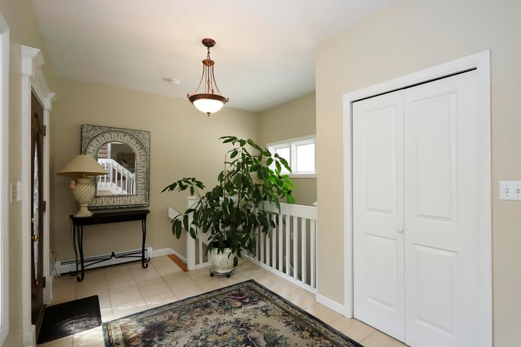 12 Amanda Rd, Freetown MA 02702 photo 2