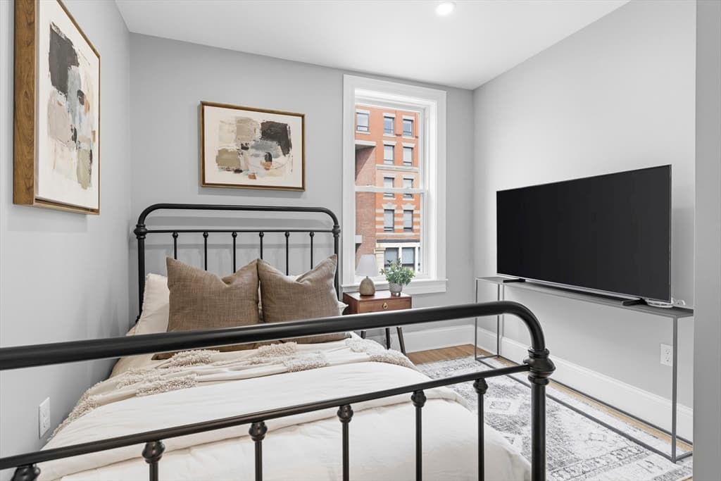 129 North Washington St # 3, Boston MA 02113 photo 11