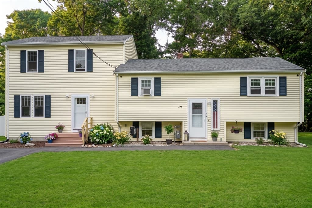 295 Oak St, Halifax MA 02338