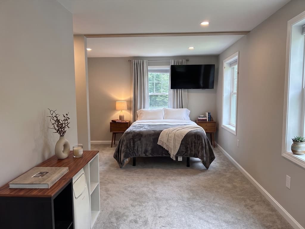 Single Family Residence at 295 Oak St, Halifax MA 02338, Halifax, photo 10 of 42