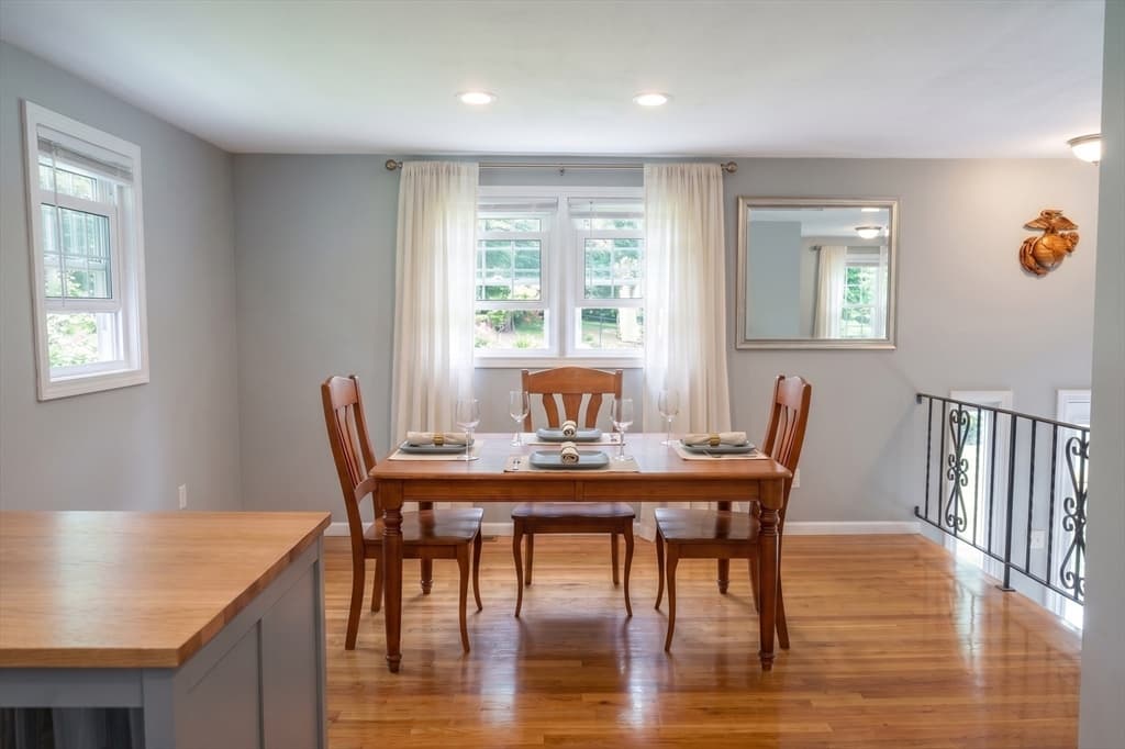 Single Family Residence at 295 Oak St, Halifax MA 02338, Halifax, photo 4 of 42