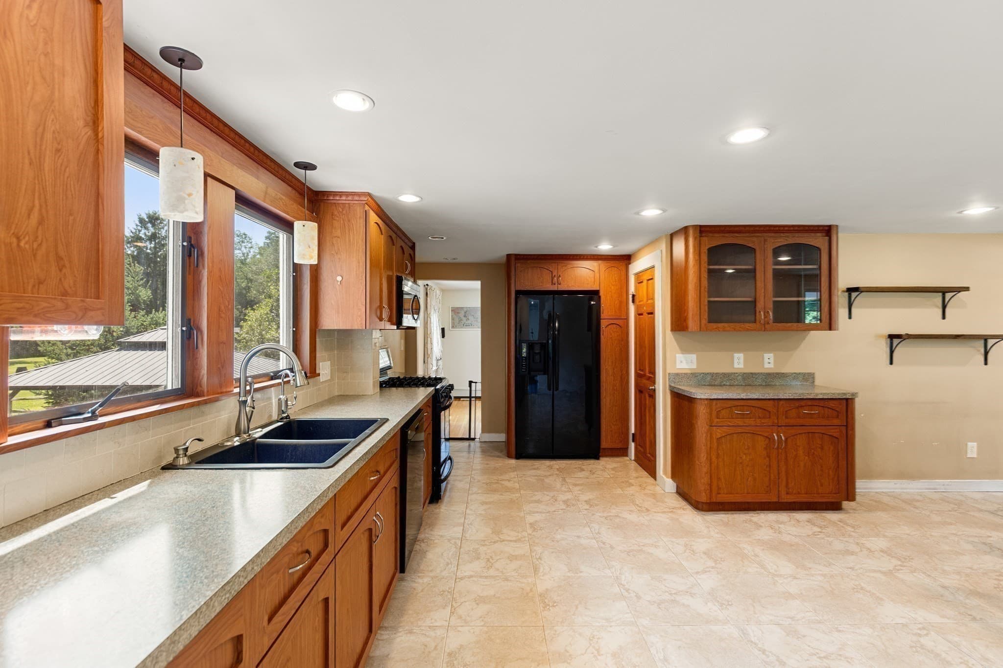 Single Family Residence at 67 Maple St, Wenham MA 01984, photo 9 of 38
