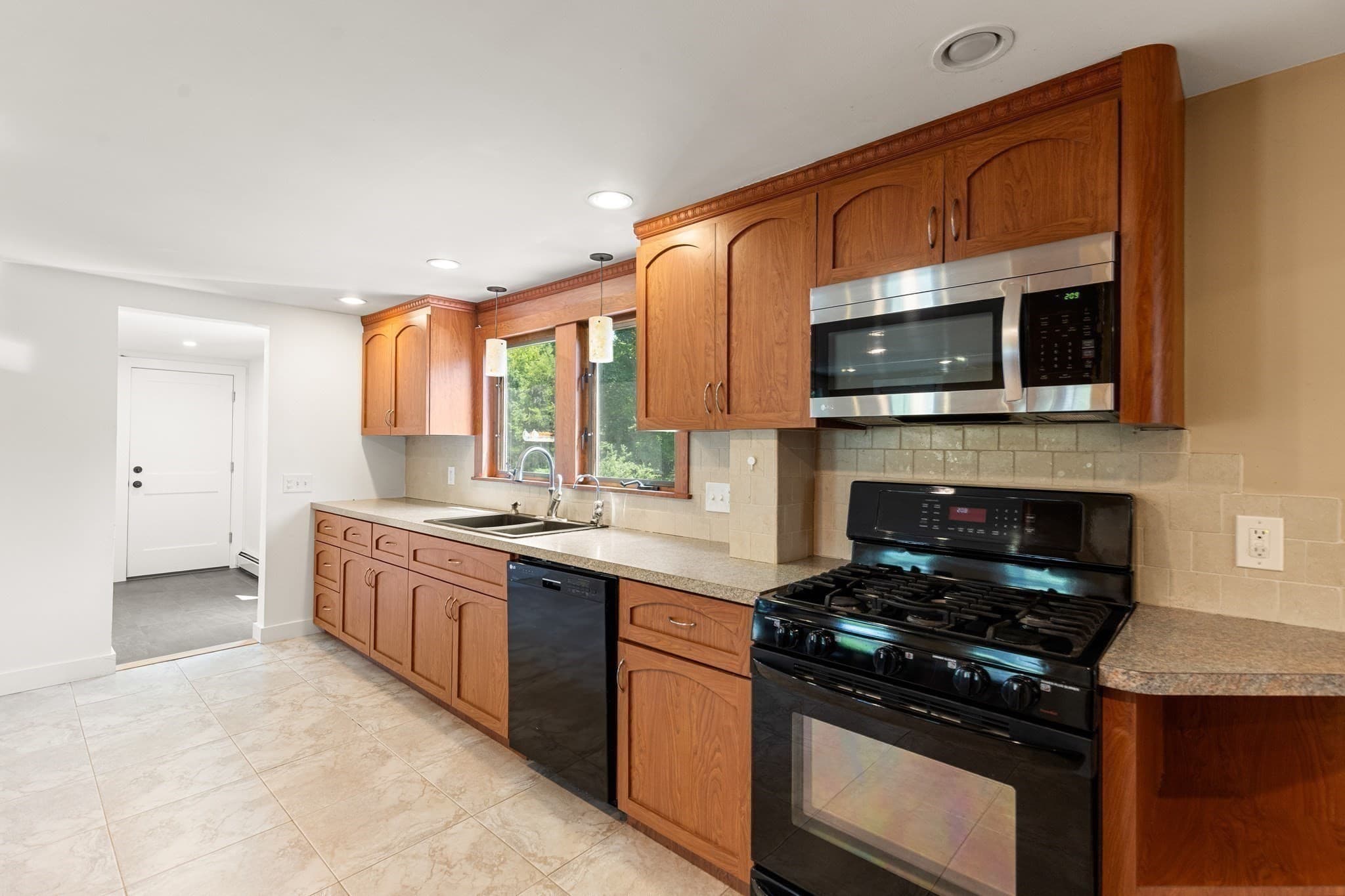Single Family Residence at 67 Maple St, Wenham MA 01984, photo 11 of 38