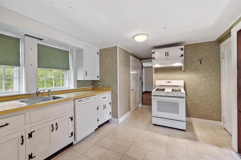 185 Main St, Chelmsford MA 01863 photo 15