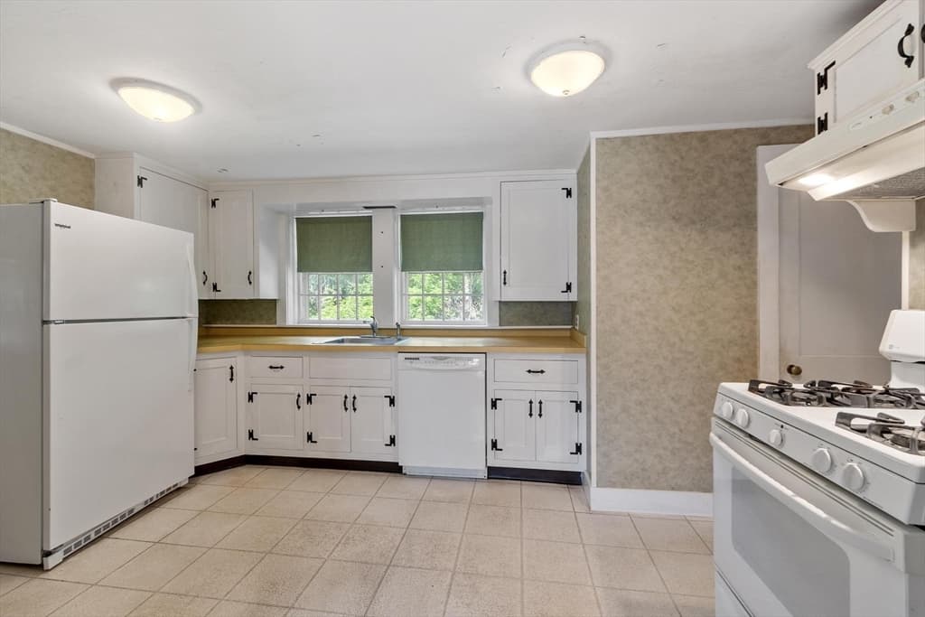 185 Main St, Chelmsford MA 01863 photo 11