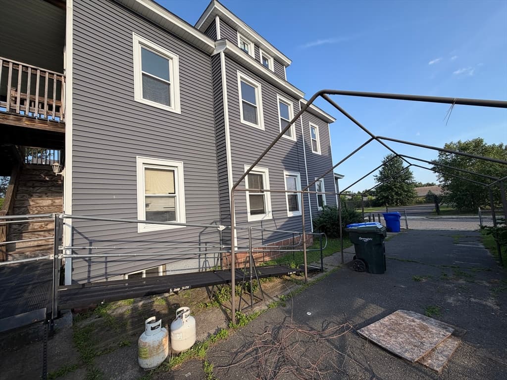 72 Melrose, Springfield MA 01109 photo 8