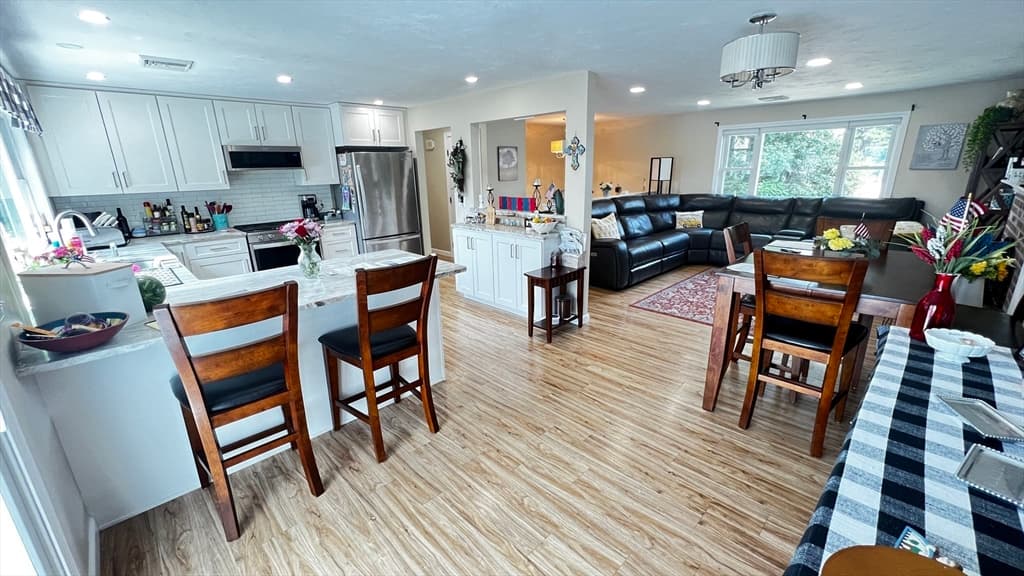 36 Birch Island Road, Webster MA 01570 photo 5