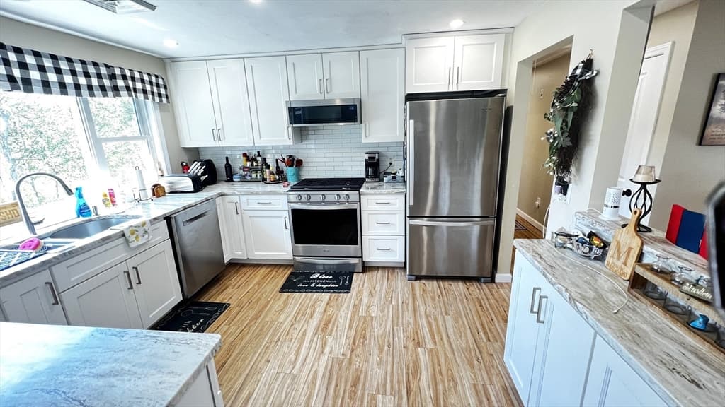 36 Birch Island Road, Webster MA 01570 photo 9