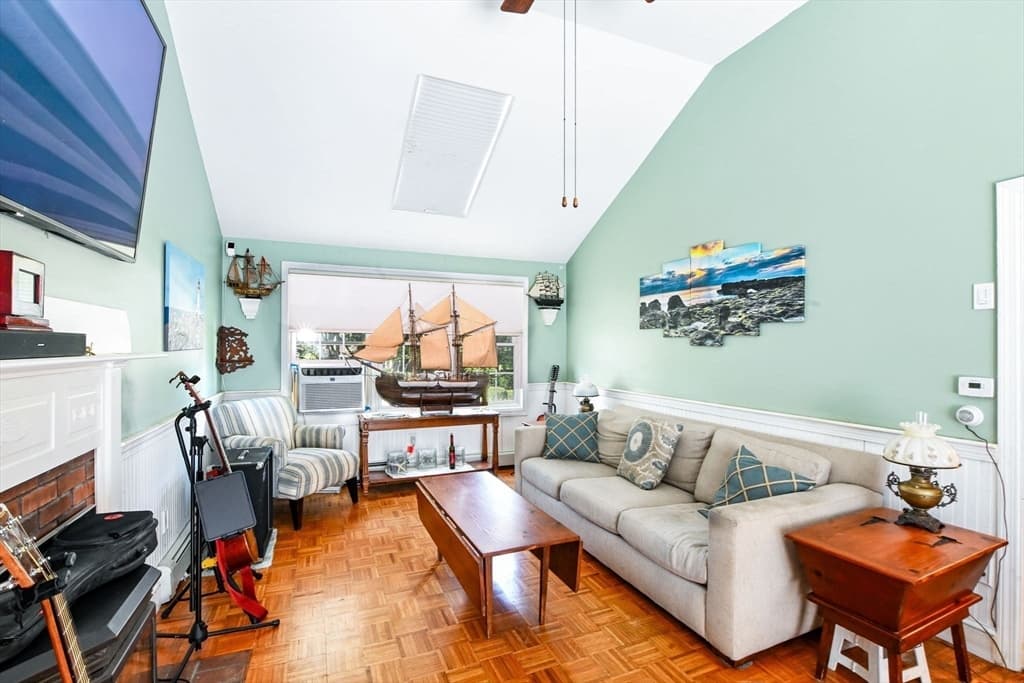 70 Welton Dr, Plymouth MA 02360 photo 12