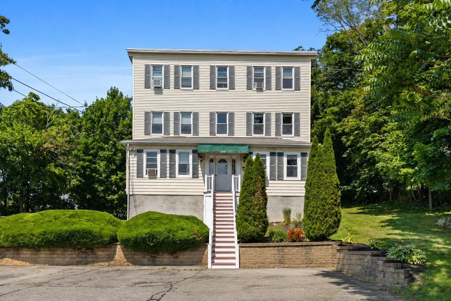 Condominium at 314 Water St # 6, Wakefield MA 01880, Wakefield, photo 15 of 18