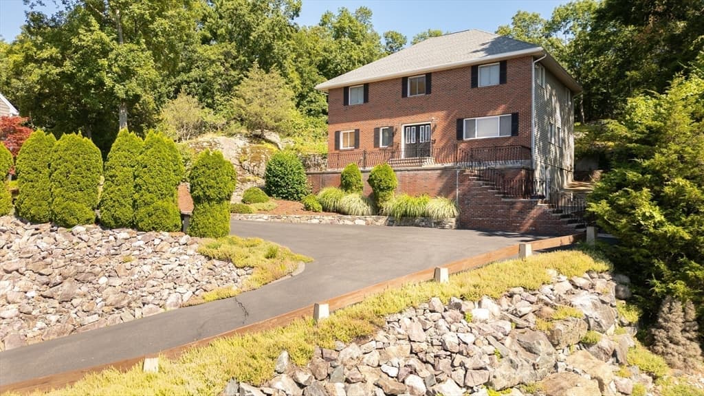 12 Parkway Dr, Saugus MA 01906 photo 42