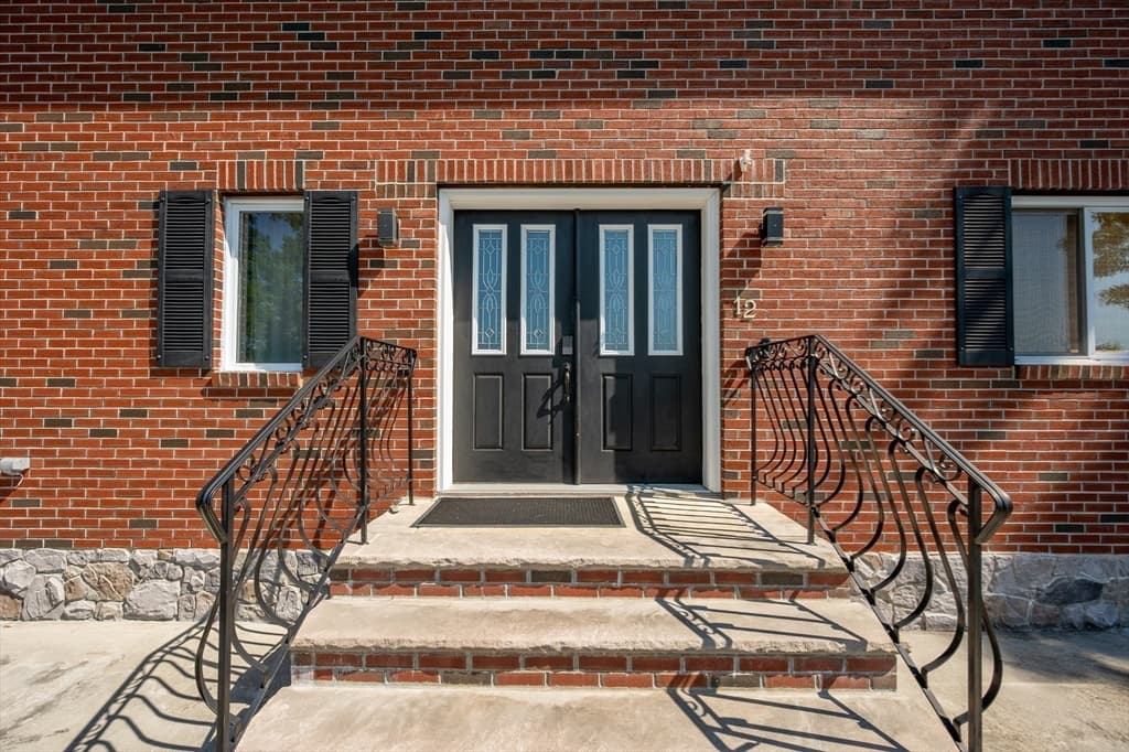 12 Parkway Dr, Saugus MA 01906 photo 18