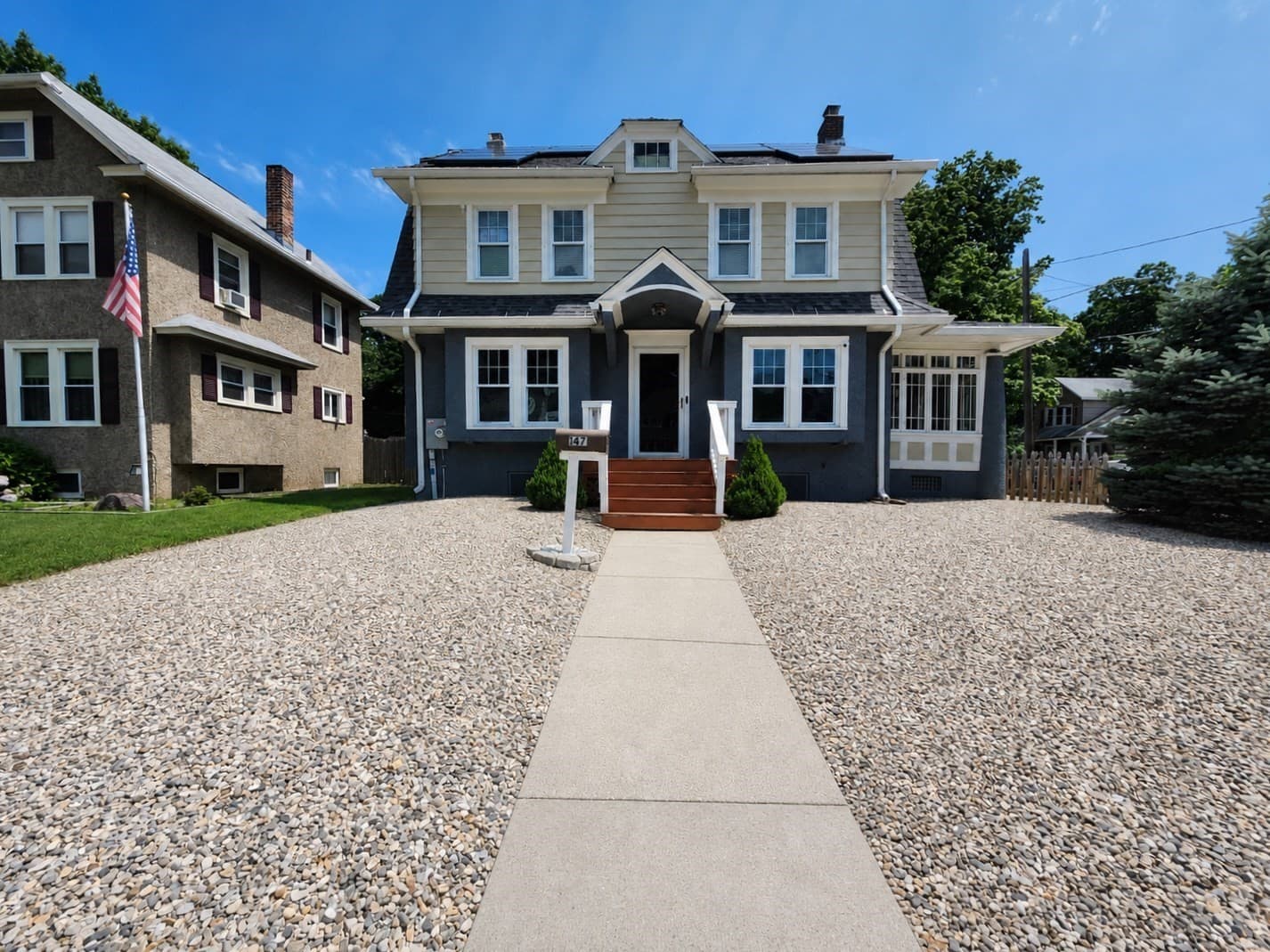 Single Family Residence at 147 Belvidere St, Springfield MA 01108, Springfield, photo 2 of 25