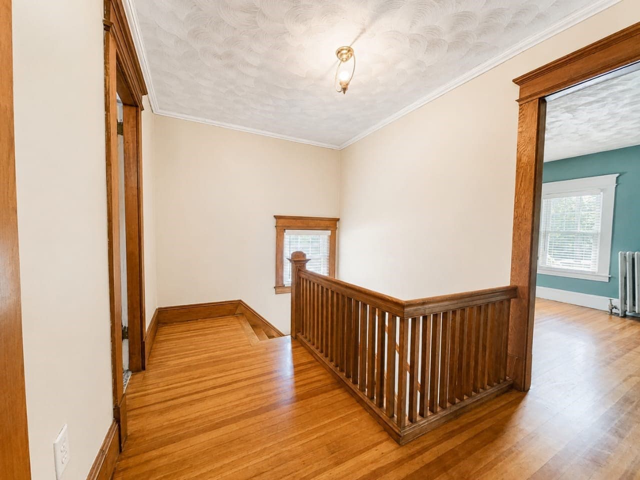 Single Family Residence at 147 Belvidere St, Springfield MA 01108, Springfield, photo 12 of 25