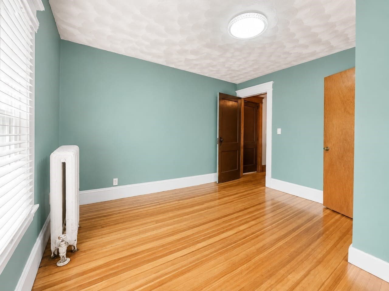 Single Family Residence at 147 Belvidere St, Springfield MA 01108, Springfield, photo 20 of 25