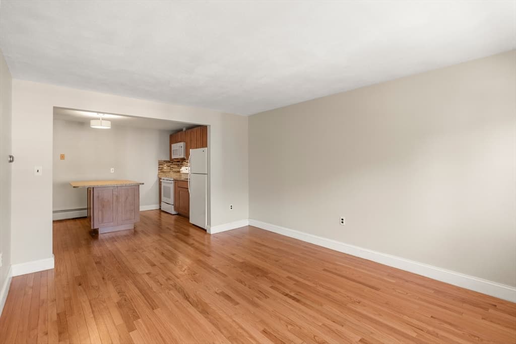 Condominium at 31 Pond St # 22, Waltham MA 02451, Waltham, photo 6 of 30