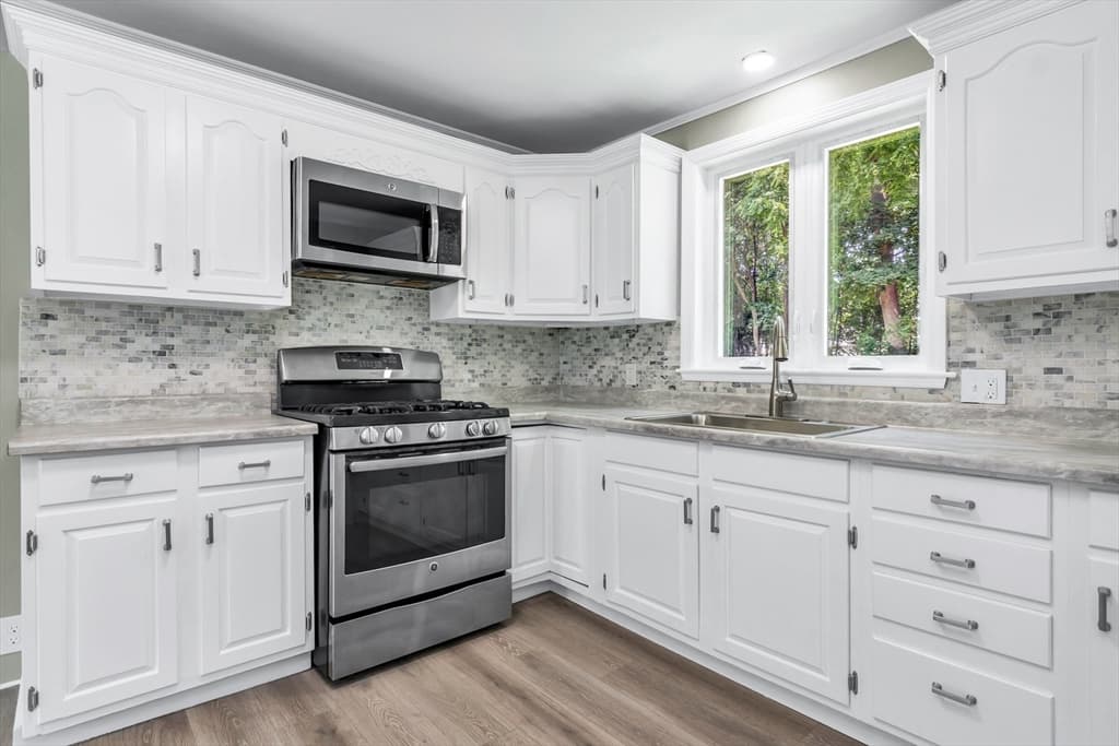 16 Beaconsfield Street, Lawrence MA 01843 photo 3