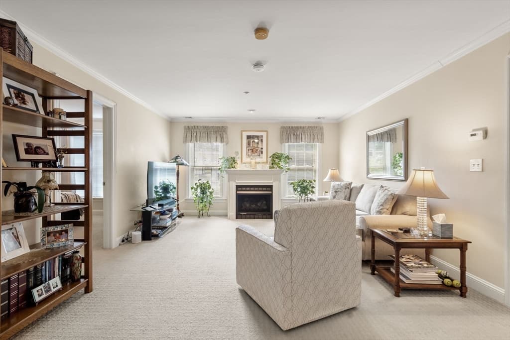 8 Crowninshield St # 212, Peabody MA 01960 photo 7