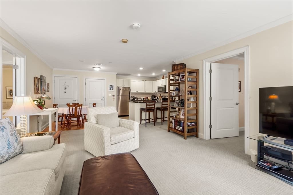 8 Crowninshield St # 212, Peabody MA 01960 photo 9