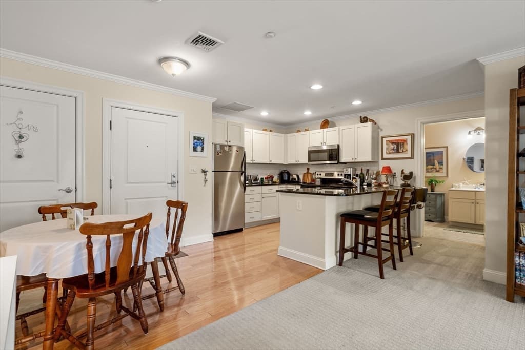 8 Crowninshield St # 212, Peabody MA 01960 photo 10