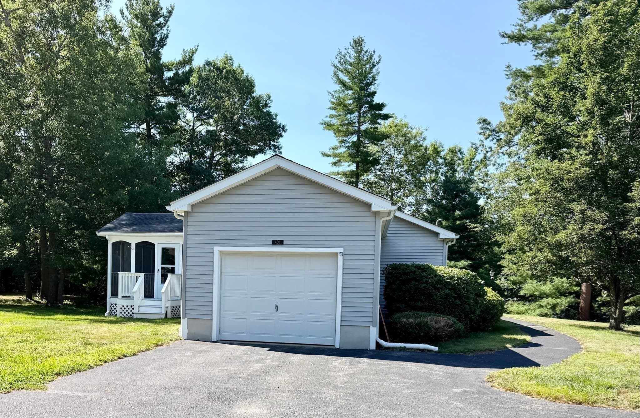 Single Family Residence at 408 Green Street, Middleboro MA 02346, Middleboro, photo 3 of 41
