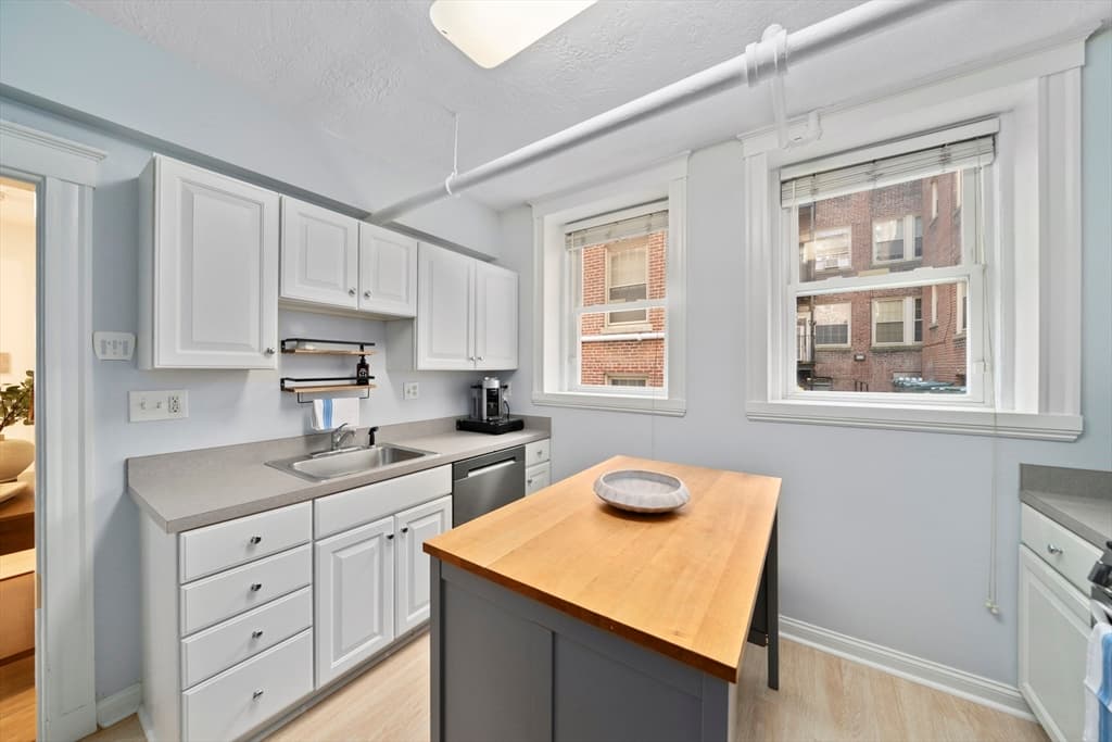 12 James Street # B, Brookline MA 02446 photo 7