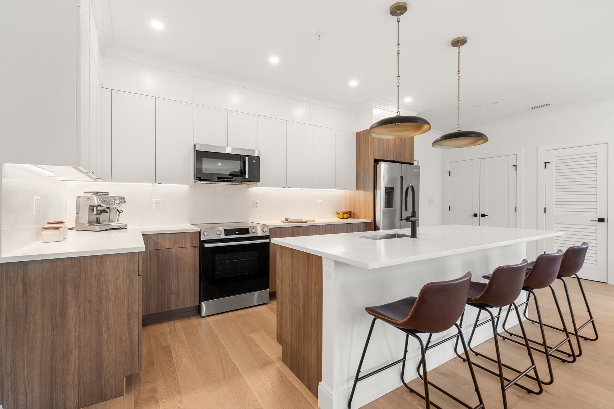 Condominium at 228 Washington Street # 3, Boston MA 02135, photo 2 of 20