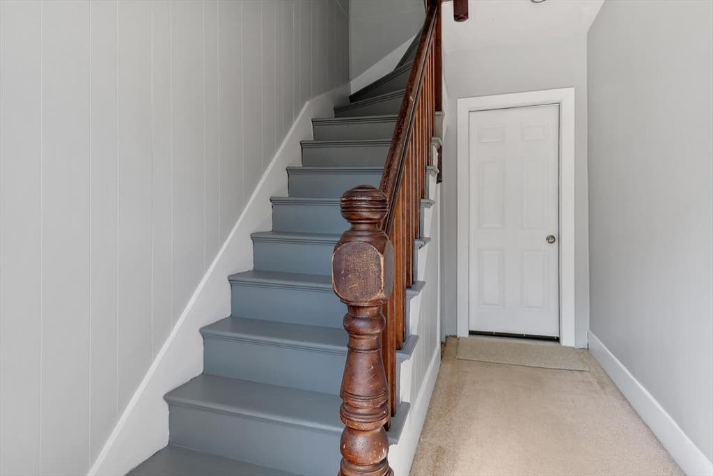 155 Pond St, Leominster MA 01453 photo 23