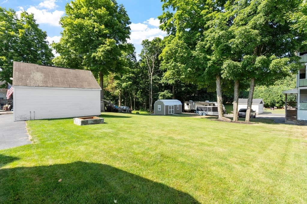 155 Pond St, Leominster MA 01453 photo 7