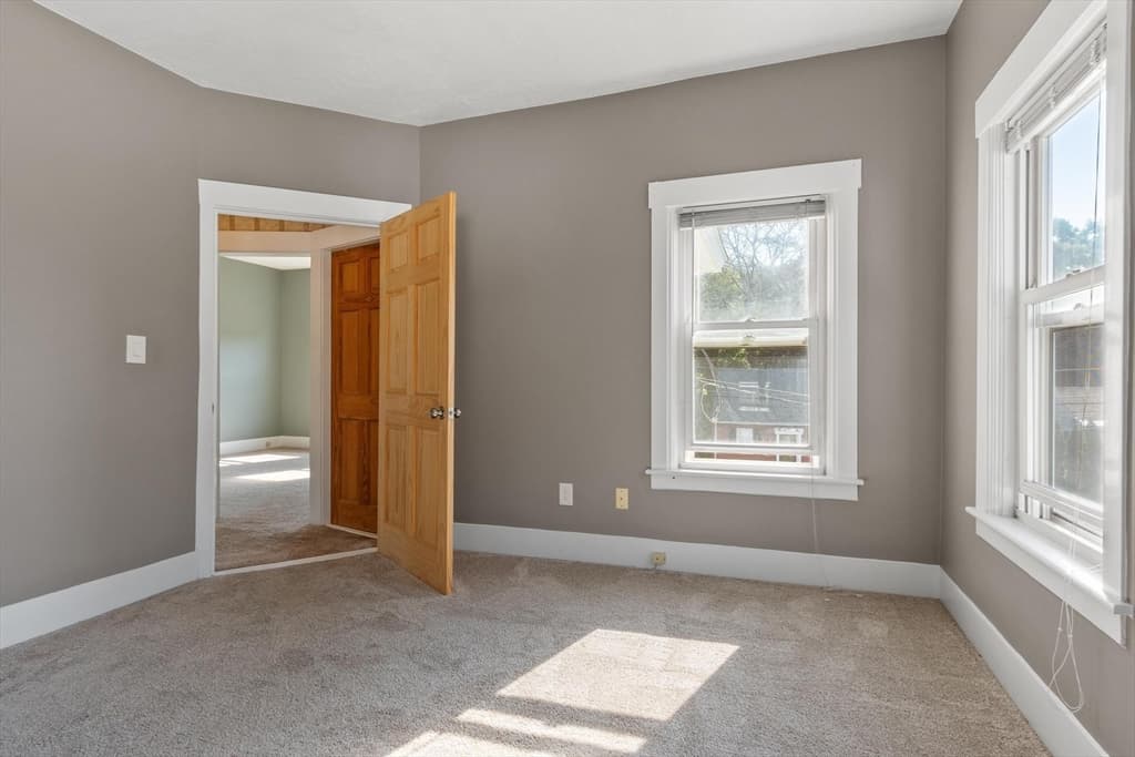 155 Pond St, Leominster MA 01453 photo 24