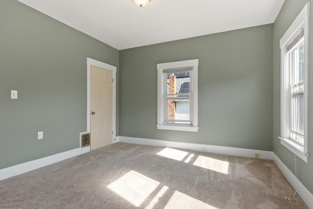 155 Pond St, Leominster MA 01453 photo 37