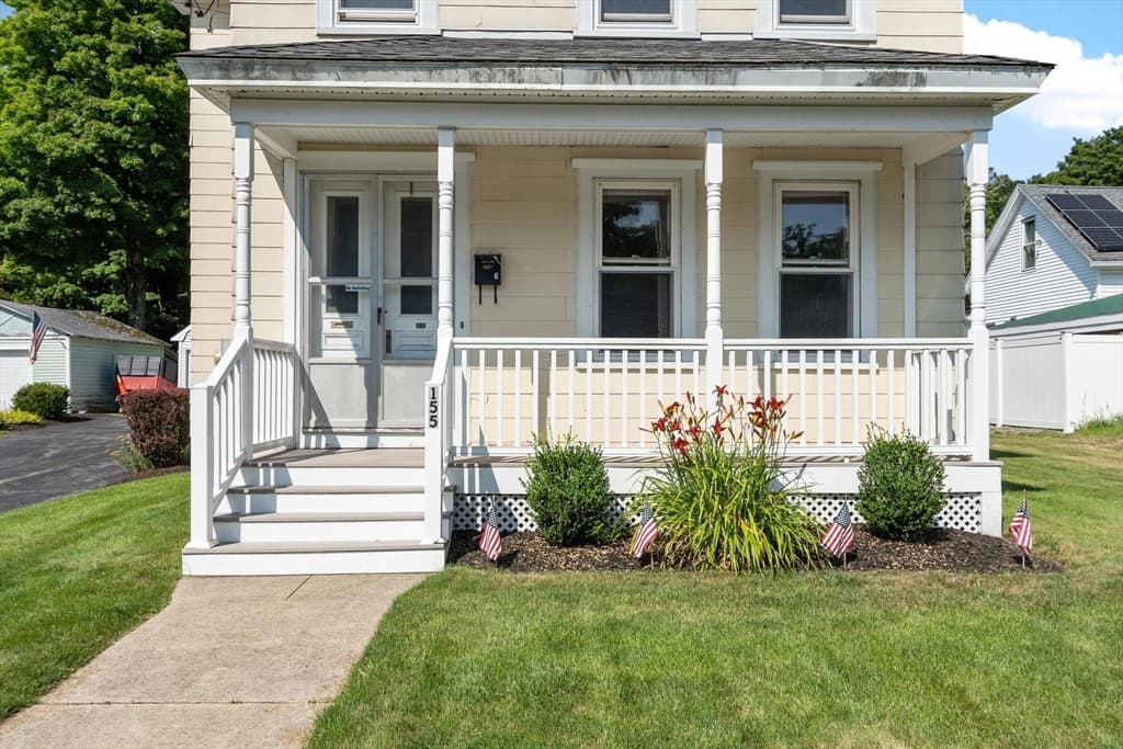 155 Pond St, Leominster MA 01453 photo 4